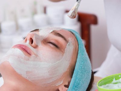 Op.Dr. Oytun İdil – Aylık Cilt Bakımı Neden Önemlidir?